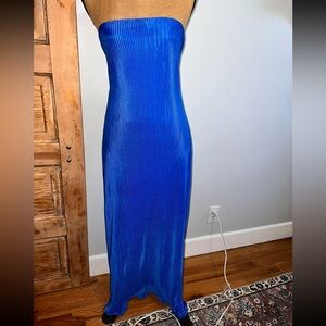 Elegant Blue Sleeveless Dress